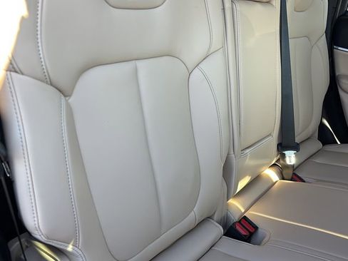 New 2025 Jeep Grand Cherokee Limited image 42