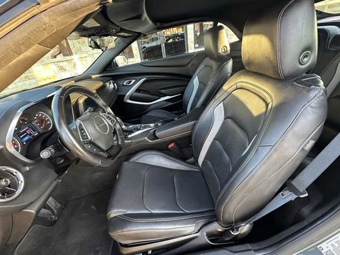 Used 2021 Chevrolet Camaro LT image 6