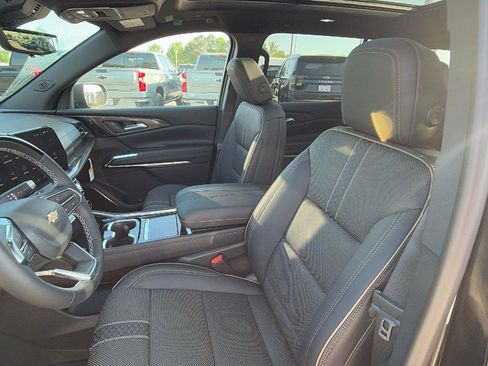 New 2026 Chevrolet Traverse High Country FWD image 14