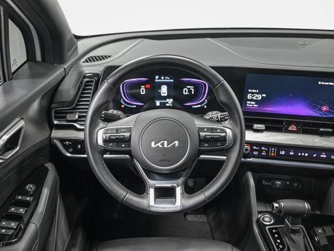 Used 2025 Kia Sportage X-Line w/ Premium Package AWD/4WD image 17