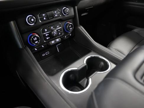 Used 2023 Chevrolet Tahoe LT w/ Luxury Package AWD/4WD image 28