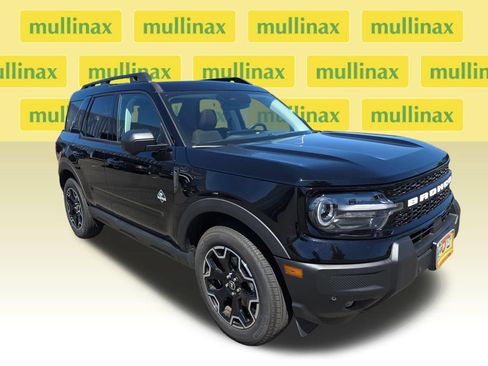 Used 2025 Ford Bronco Sport Outer Banks w/ Outer Banks Tech Package+ AWD/4WD image 1