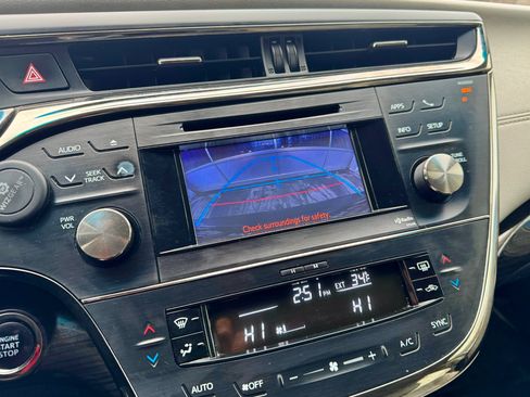 Used 2014 Toyota Avalon Limited image 32