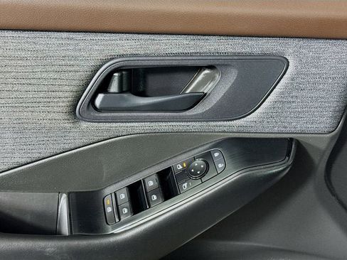 Certified 2023 Nissan Rogue S AWD/4WD image 15