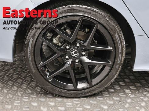 Used 2023 Honda Civic Sport image 29