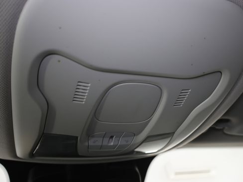 Used 2019 Jeep Renegade Latitude image 40