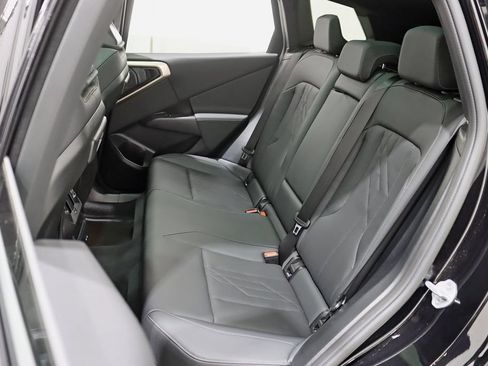 Used 2025 BMW X3 xDrive30i w/ Convenience Package AWD/4WD image 24