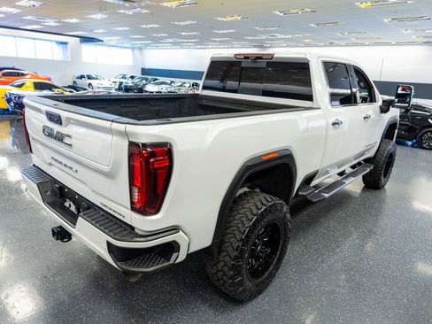 Used 2021 GMC Sierra 2500 Denali w/ Denali Ultimate Package image 8