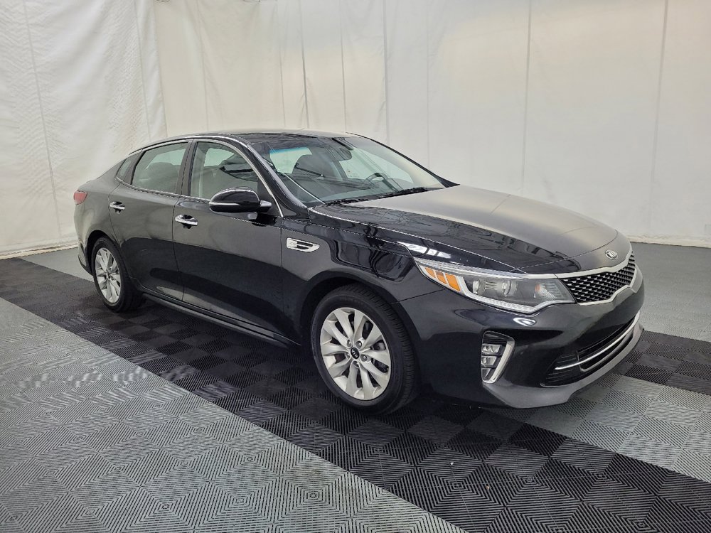 Used 2018 Kia Optima S FWD image 11