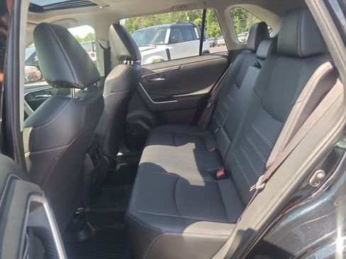 Certified 2019 Toyota RAV4 Limited w/ Advanced Technology Package AWD/4WD image 29
