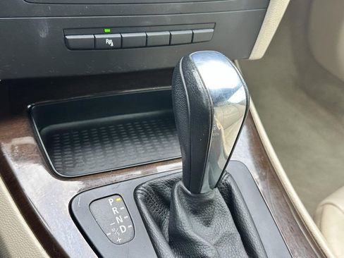 Used 2012 BMW 328i Convertible image 15