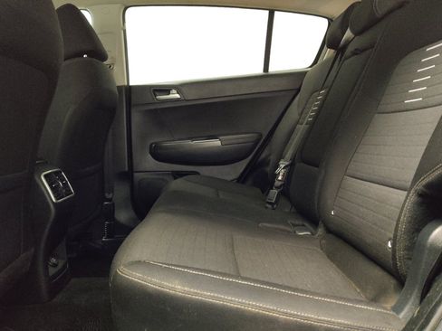Used 2022 Kia Sportage LX w/ LX FWD Value Edition Package image 18