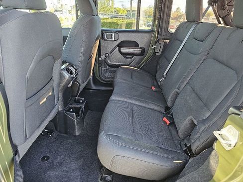 Used 2021 Jeep Wrangler Unlimited Sport image 19