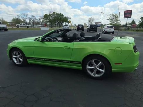 Used 2013 Ford Mustang Premium image 3
