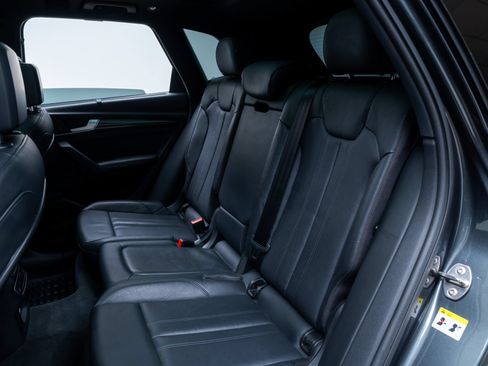 Used 2018 Audi SQ5 Prestige w/ Prestige Package AWD/4WD image 24