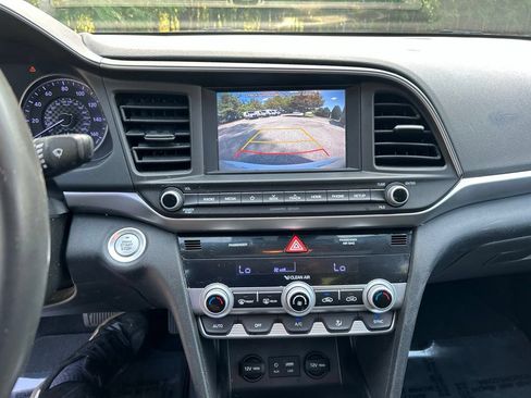 Used 2020 Hyundai Elantra Value Edition w/ Cargo Package (C1) FWD image 19