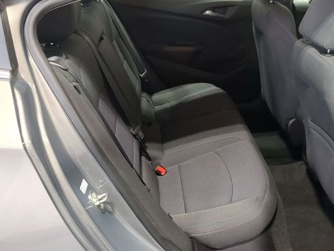 Used 2018 Chevrolet Cruze LT w/ Convenience Package image 24