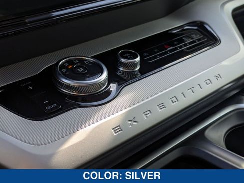 New 2025 Ford Expedition Max Active image 38