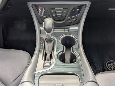 Used 2019 Buick Envision Premium image 19