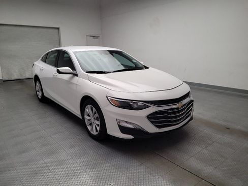 Used 2025 Chevrolet Malibu LT FWD image 13