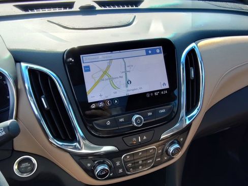 Used 2018 Chevrolet Equinox Premier image 18