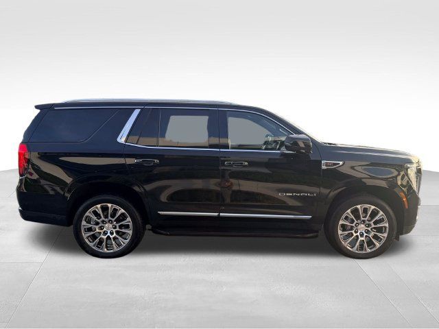 Used 2025 GMC Yukon Denali AWD/4WD image 4