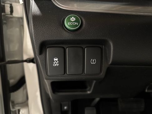 Used 2015 Honda CR-V LX image 17
