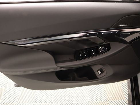 New 2026 BMW 530i xDrive w/ M Sport Package image 17