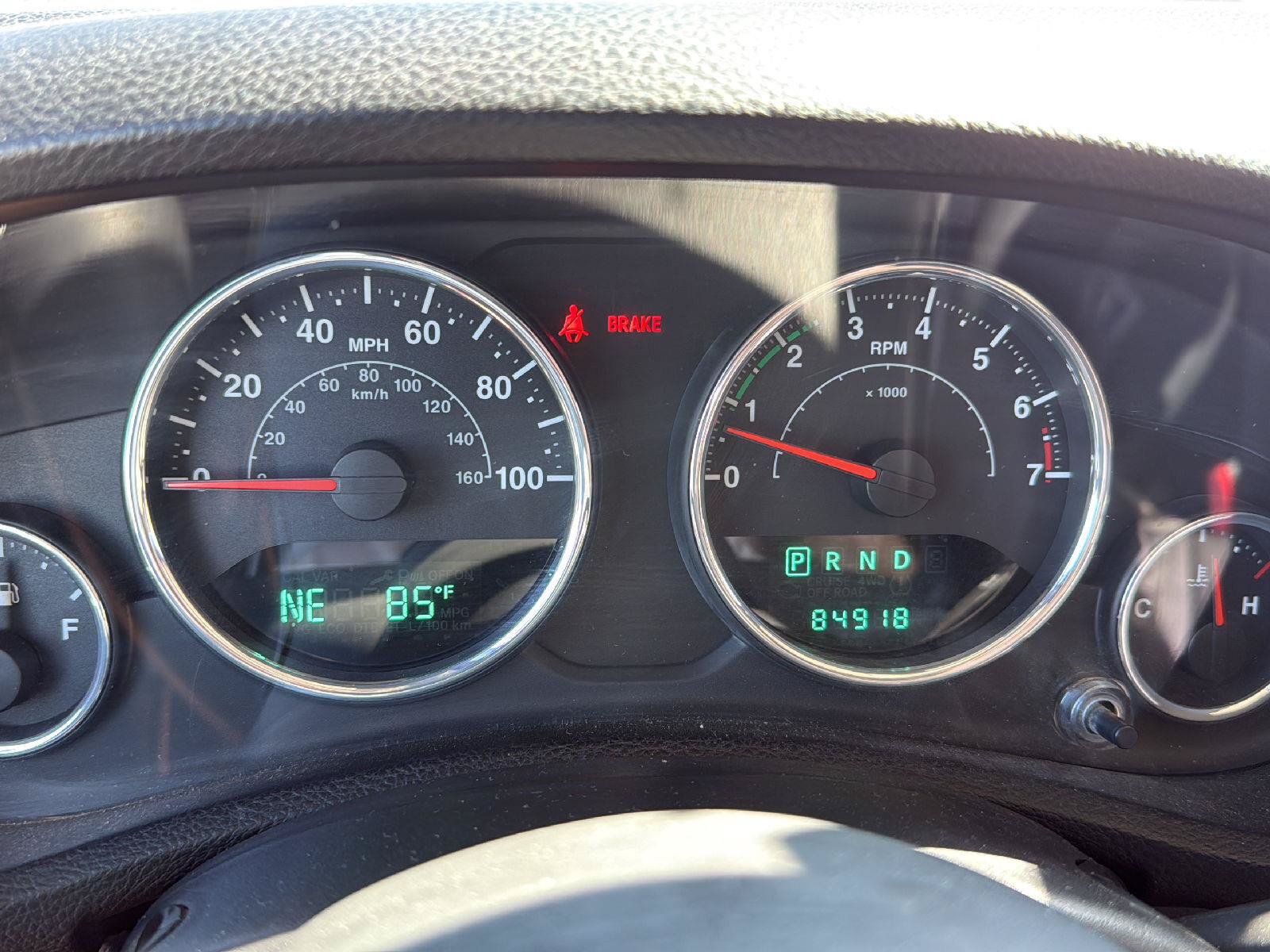 Used 2013 Jeep Wrangler Unlimited Sahara AWD/4WD image 8