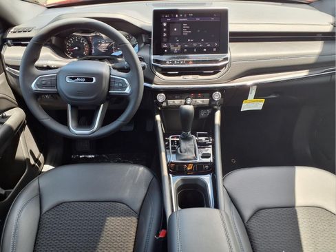 New 2026 Jeep Compass Latitude AWD/4WD image 8