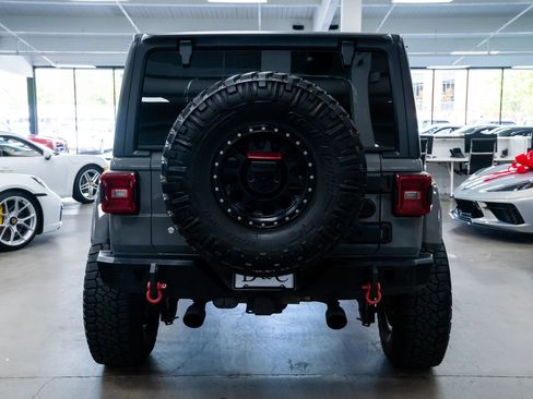 Used 2019 Jeep Wrangler Unlimited Rubicon w/ Dual Top Group AWD/4WD image 6
