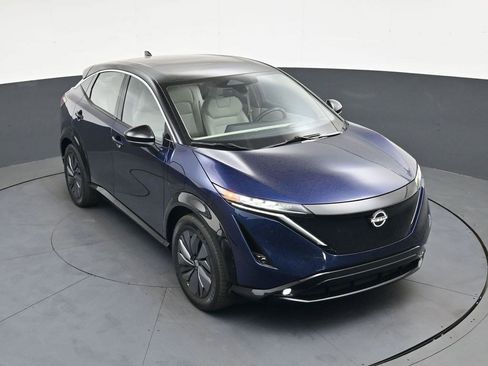 Used 2023 Nissan Ariya FWD image 30