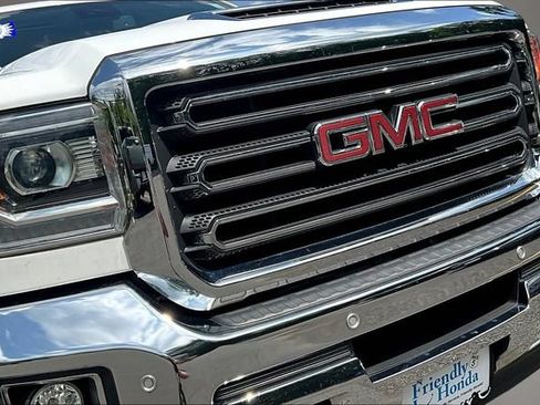 Used 2019 GMC Sierra 2500 SLT w/ Driver Alert Package AWD/4WD image 34