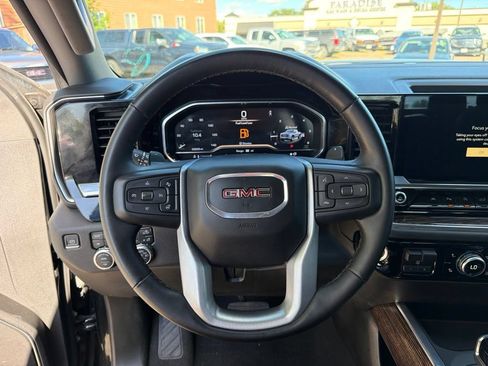 Used 2024 GMC Sierra 1500 Elevation w/ Elevation Premium Package AWD/4WD image 15