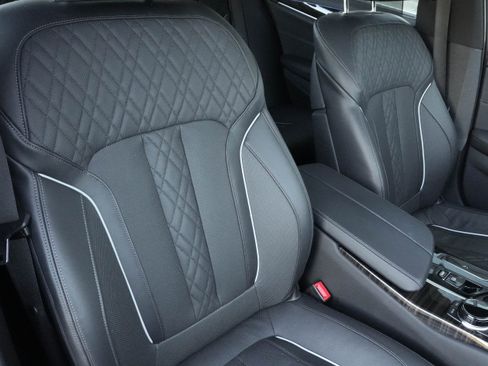 Certified 2023 BMW 540i xDrive w/ Executive Package image 13