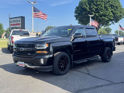 Used 2017 Chevrolet Silverado 1500 LT w/ All Star Edition AWD/4WD image 3