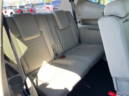 Used 2022 Volkswagen Atlas SEL R-Line image 13