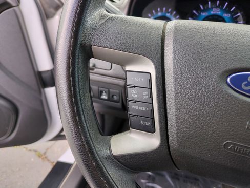 Used 2010 Ford Fusion SE image 18