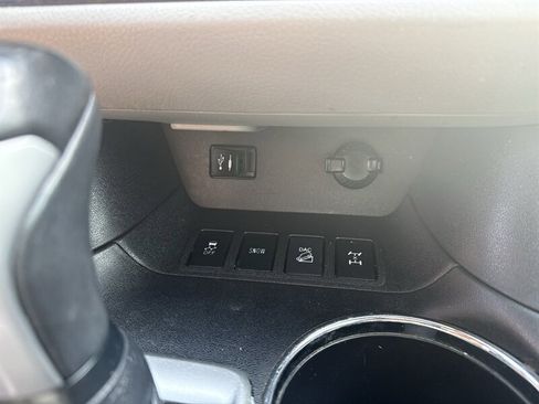 Used 2015 Toyota Highlander XLE image 35