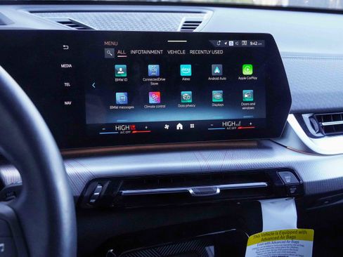 Certified 2025 BMW X2 xDrive28i w/ Premium Package image 24