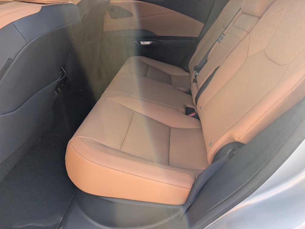Used 2025 Lexus RX 350 Premium w/ Accessory Package (Z1) FWD image 13