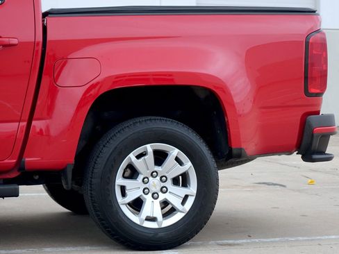 Used 2019 Chevrolet Colorado LT RWD image 24