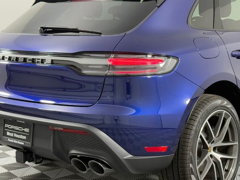 Certified 2026 Porsche Macan AWD/4WD image 13