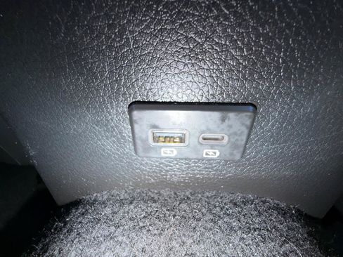 Used 2019 Nissan Rogue SV AWD/4WD image 17