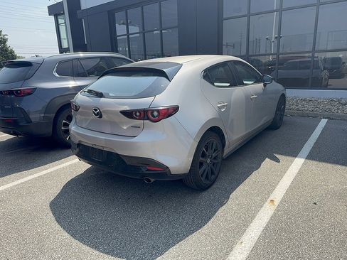 Used 2024 MAZDA MAZDA3 s FWD image 2