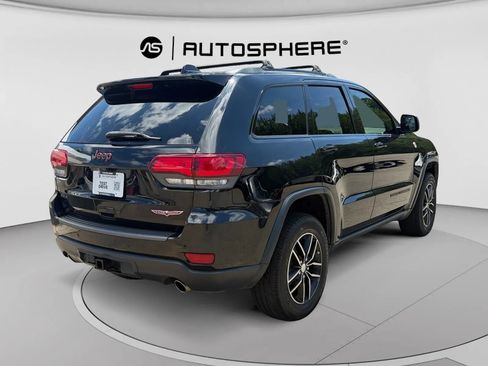 Used 2018 Jeep Grand Cherokee Trailhawk w/ Trailhawk Luxury Group AWD/4WD image 10