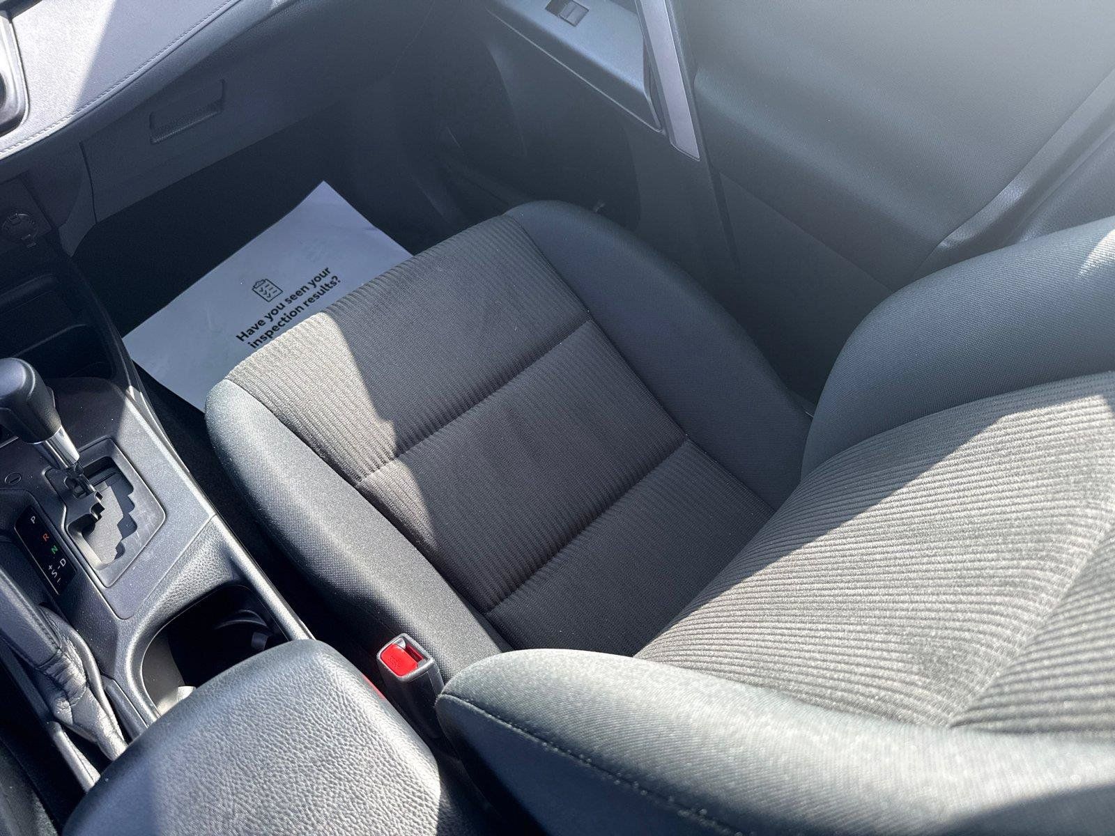 Used 2018 Toyota RAV4 LE w/ Carpet Mat Package AWD/4WD image 29