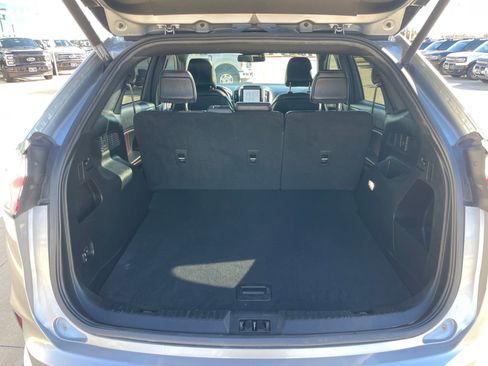 Used 2022 Ford Edge ST-Line image 23