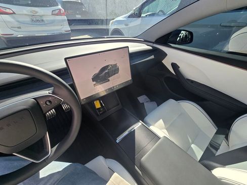 Used 2024 Tesla Model 3 Performance image 16