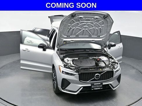 Used 2025 Volvo XC60 B5 Plus AWD/4WD image 39